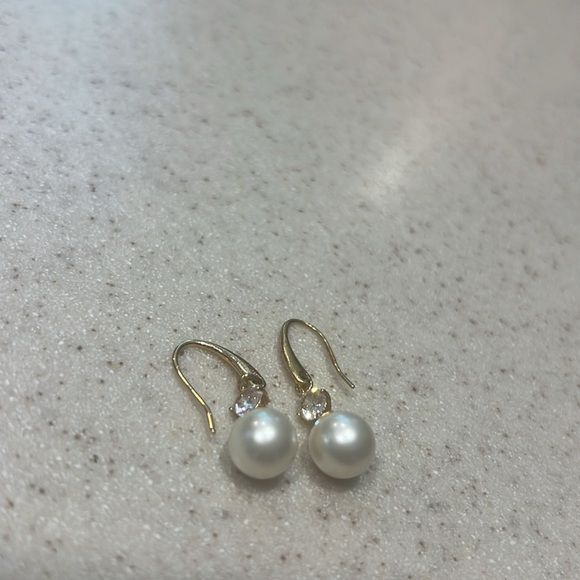 Kate Spade Gold and Pearl Jewelry Set - Picture 4 of 7